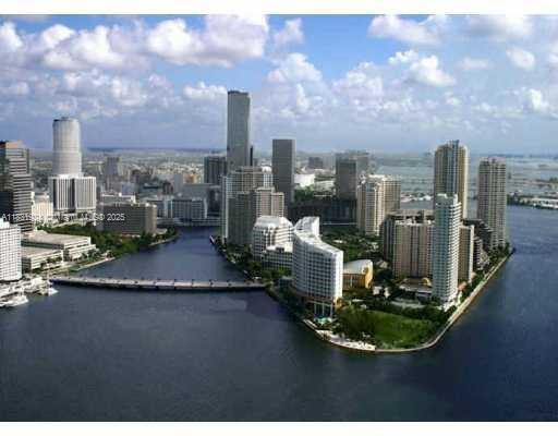 Building Photo - 540 Brickell Key Dr