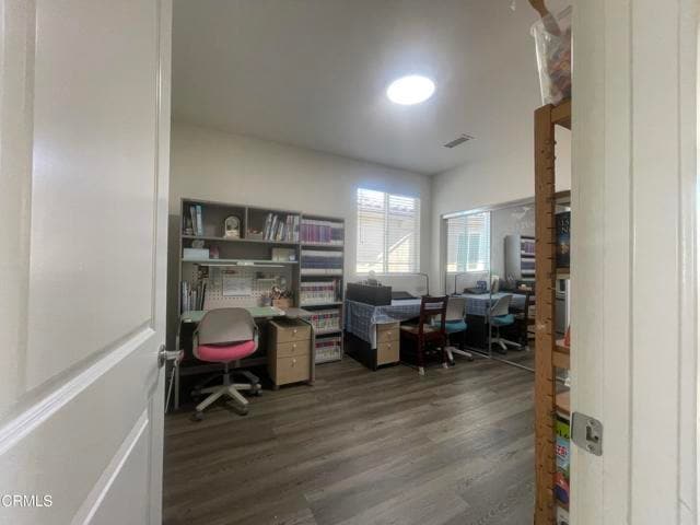 Building Photo - 7937 N Keer Dr