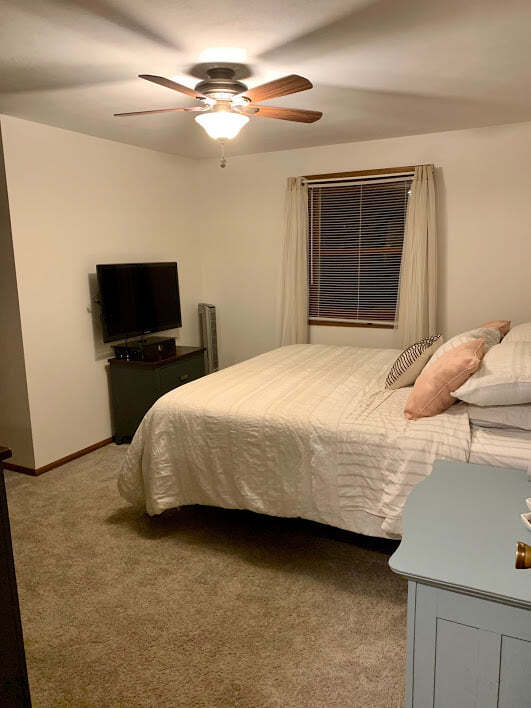 Building Photo - 1285 Green Acres Ln