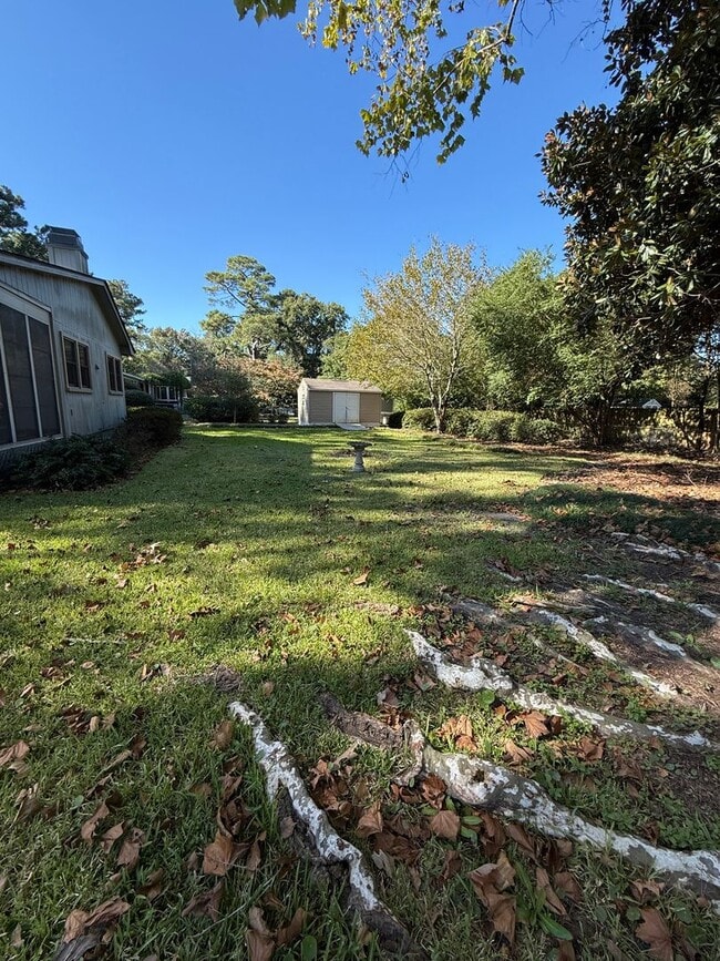 Building Photo - 3/3 Totally Renovated House on Sylvan Drive - Lincoln Forest