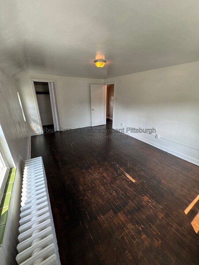 Building Photo - 2819 Morlock St