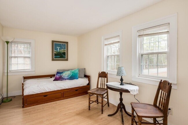 Building Photo - 5 McDaniel Rd