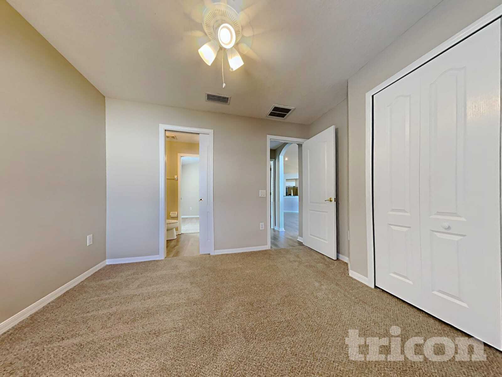 Building Photo - 10041 Creek Bluff Dr