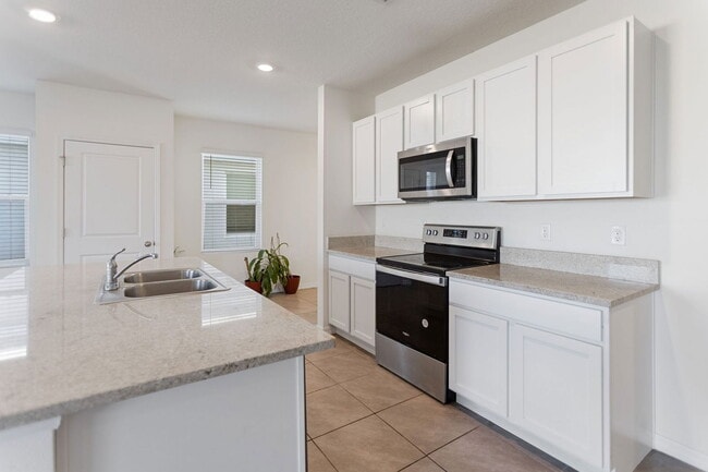 Building Photo - 5557 Birch River Trl