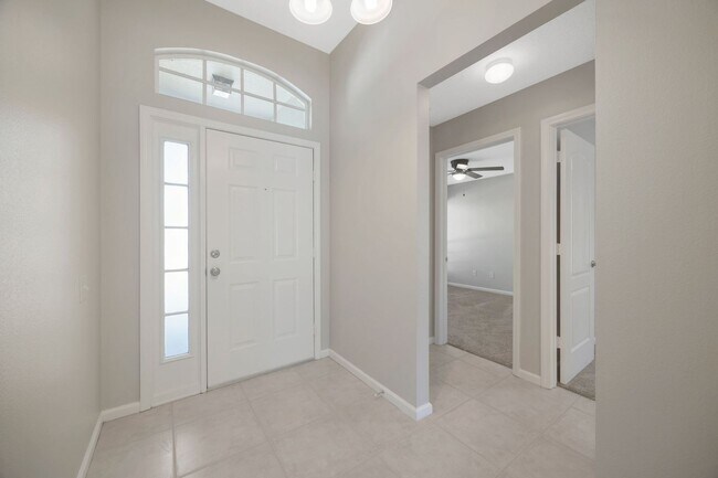 Building Photo - 10461 Hunters Haven Blvd
