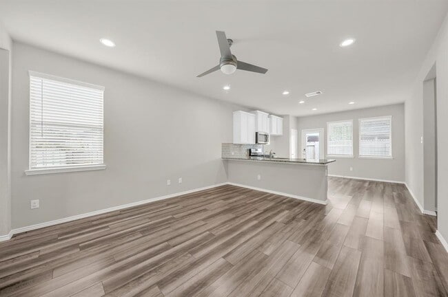 Building Photo - 9244 Inland Leather Ln