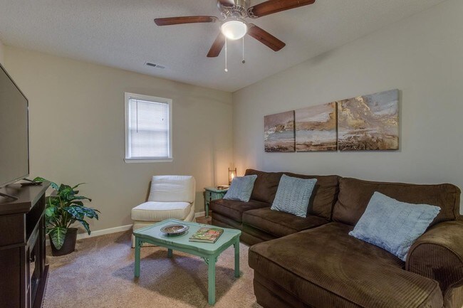 Living Room - 221 Fishburne St