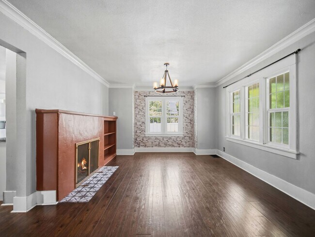 Building Photo - Updated Spokane Rental Home with 4 Bedrooms & Private Yard