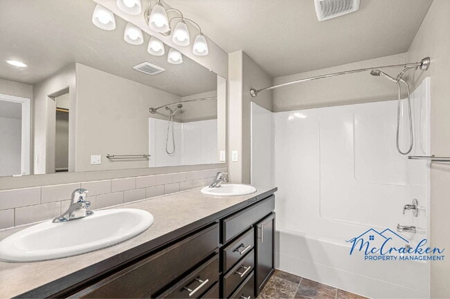 Building Photo - 3451 Durst St