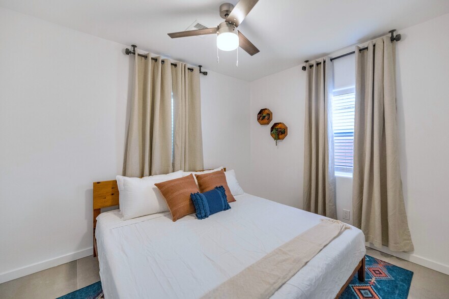 Building Photo - 2610 N 24th St