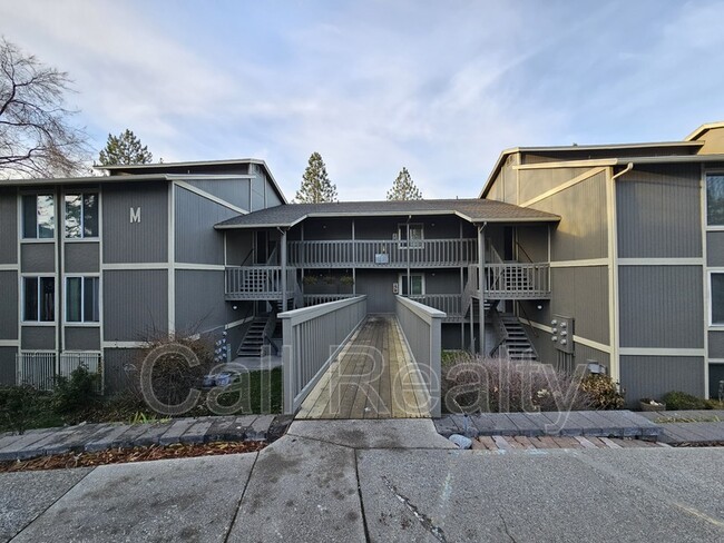 Primary Photo - 6017 E 6th Ave