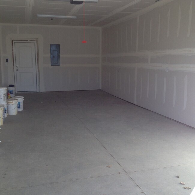 Building Photo - 3 Bedroom / 2.5 Bath Condo with 1 car attached garage in Fossil Lake Subdivision in Fort Collins, CO