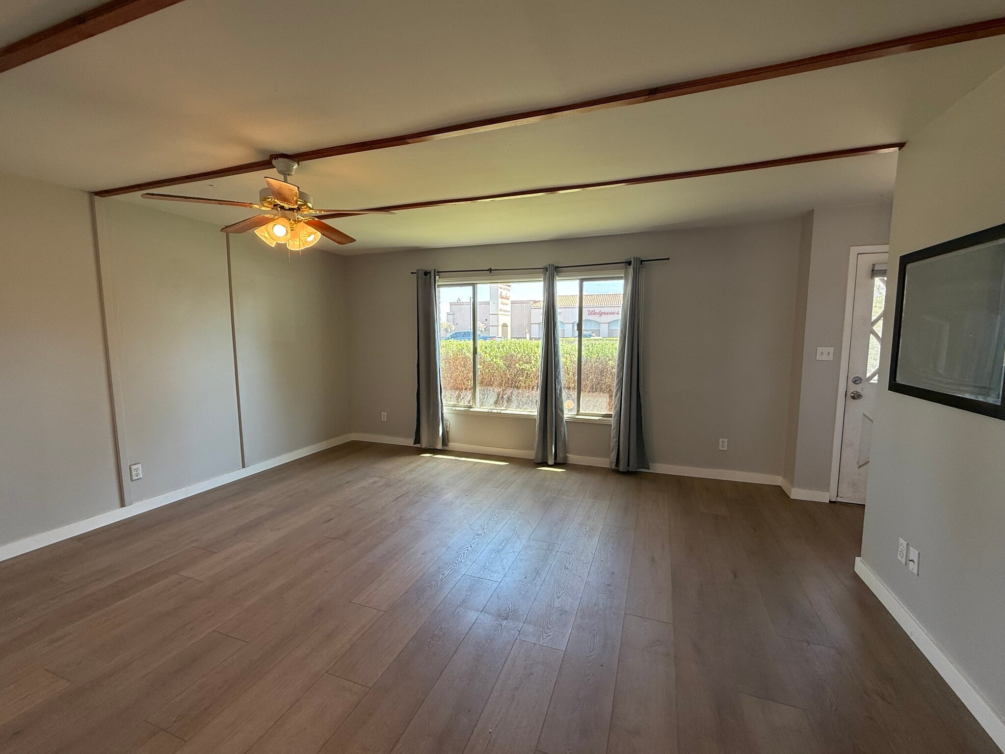 Living Room - 8508 E McDonald Dr