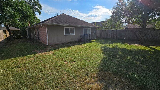 Building Photo - 10934 Spanish Grant Dr