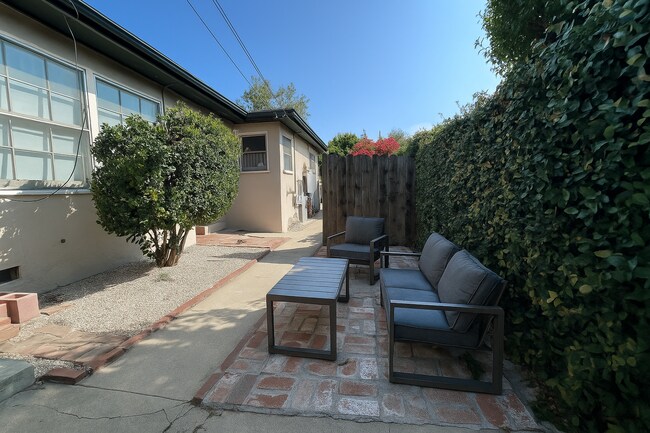 Building Photo - 13900 Burbank Blvd