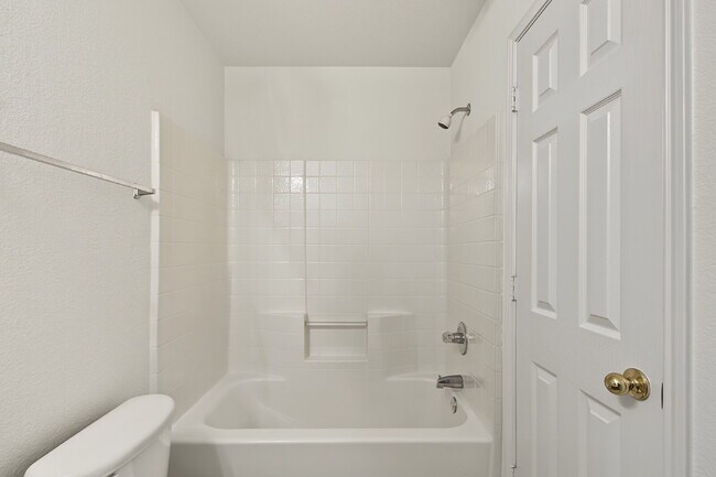 Building Photo - Single Family 3 Bedroom for Rent