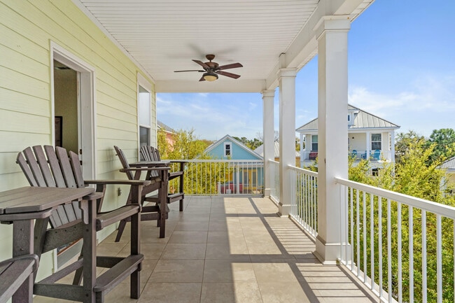 Building Photo - 4555 Grand Key Loop W