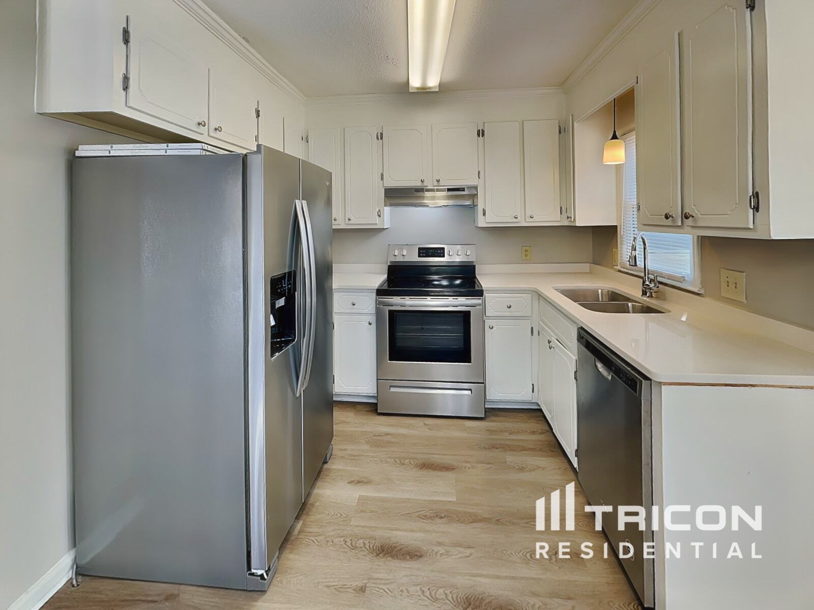 Building Photo - 204 River Song Rd