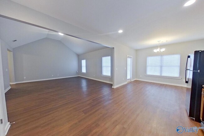 Building Photo - 1389 Old Rd