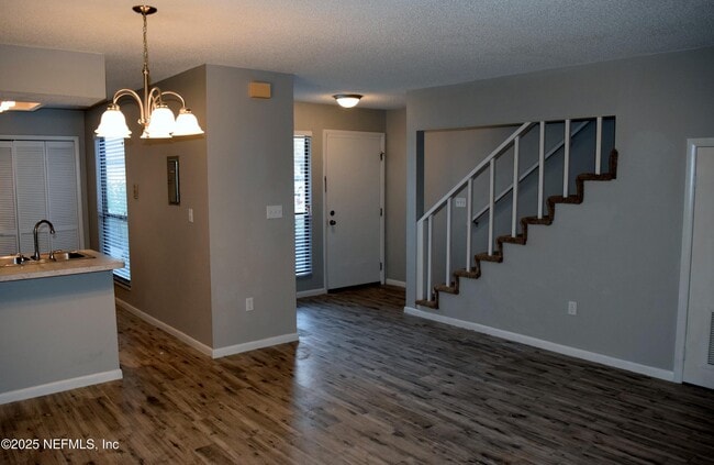 Building Photo - 4846 Kingsmeadow Ln
