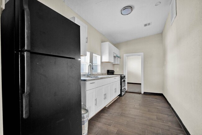 Building Photo - Charming 2 bedroom, 1 bath home in East El Paso!