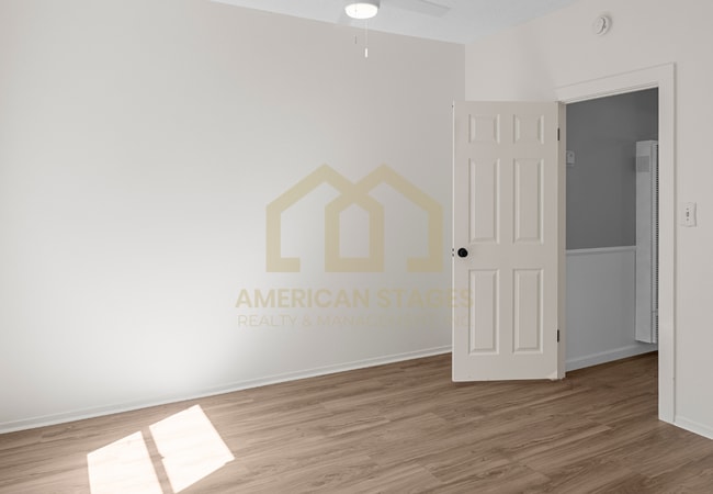 Building Photo - 414 W Walnut Ave