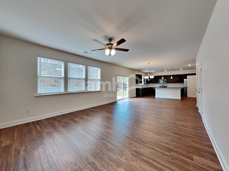 Building Photo - 1329 Ashlyn Ct