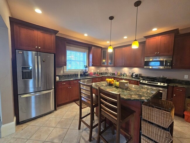 Building Photo - 126 Green St