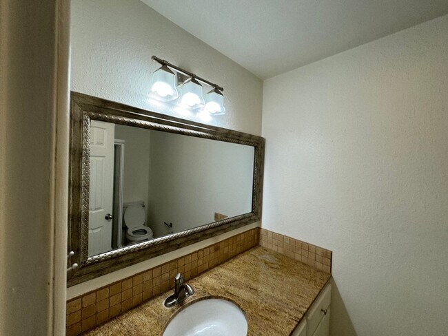 Building Photo - Stunning home located near Frank Higginbot...