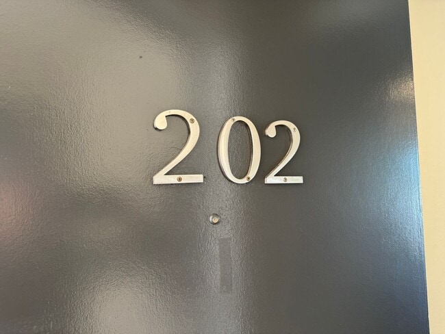 Interior Photo - can371