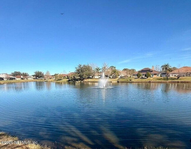 Building Photo - 6340 Lake Plantation Dr