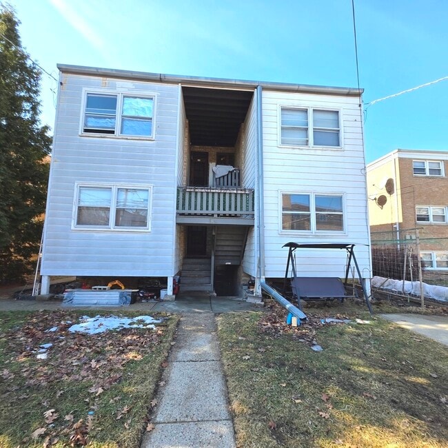 Building Photo - 8845 Bronx Ave