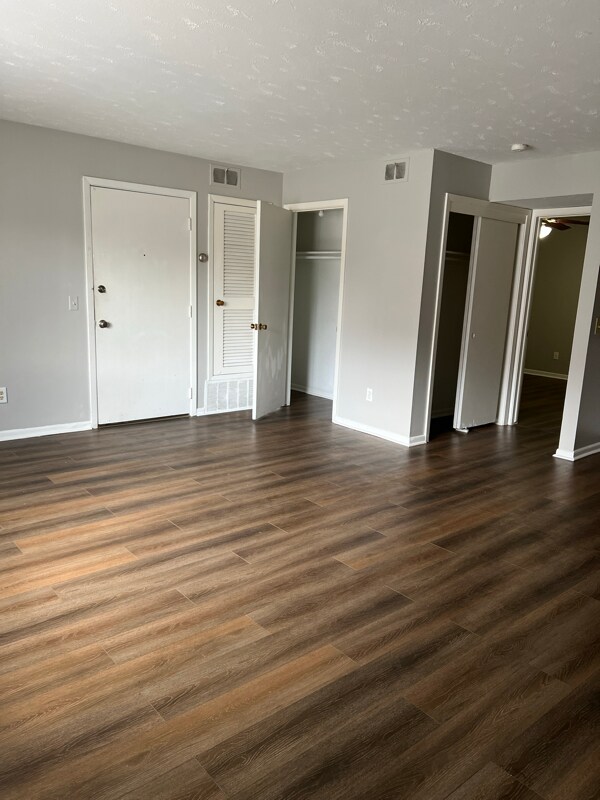 Building Photo - 4440 N 61st St