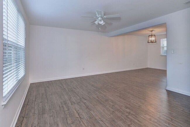 Building Photo - 812 Stony Dr