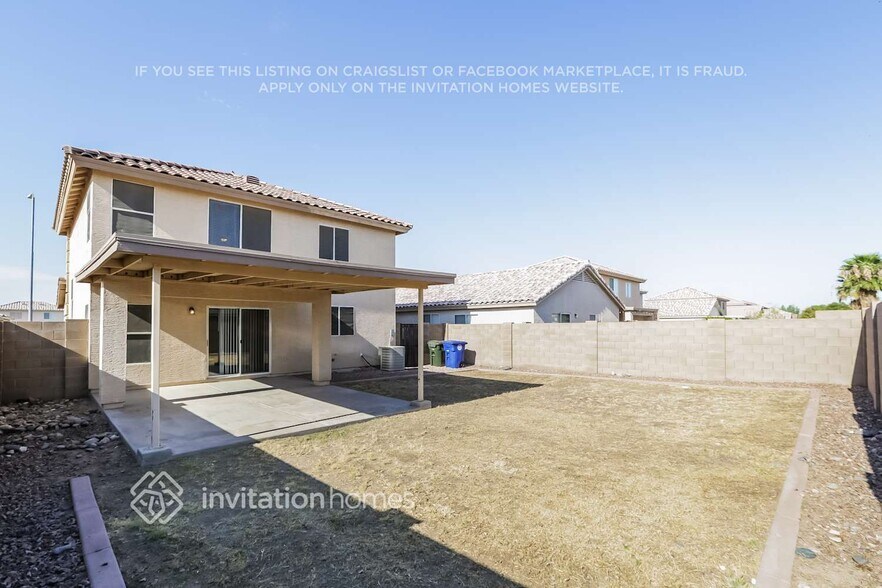Building Photo - 11718 W Laurel Ln