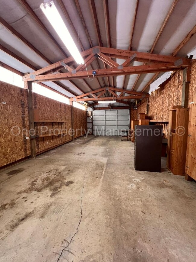 Building Photo - 24403 Gile Pl