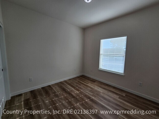 Building Photo - Almost New 3-Bedroom House with Lots of Upgrades Near Keswick Dam!