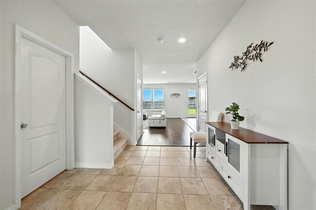 Building Photo - 15410 Rosehill Summit Ln