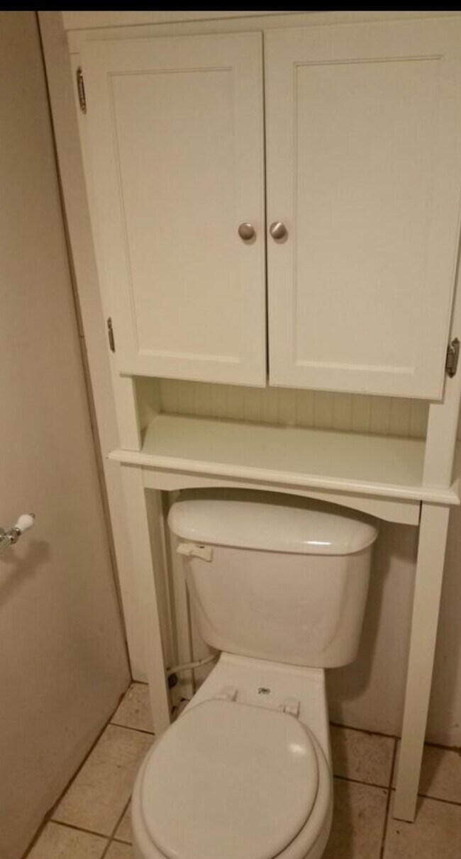 Building Photo - 1409 Gardenia Ave