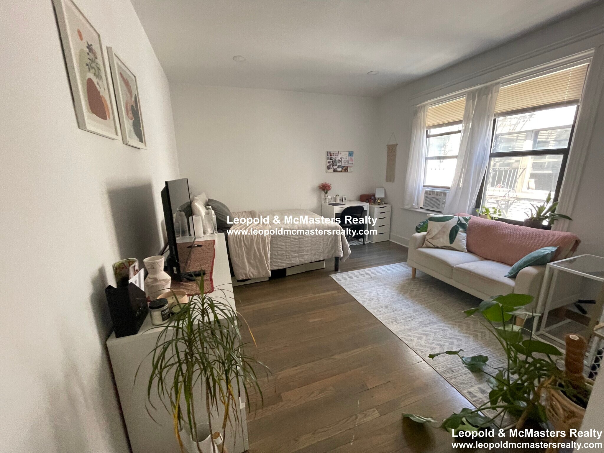 Building Photo - 15 Peterborough St