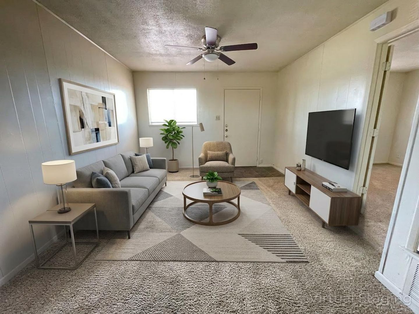 Building Photo - 807 W Hallmark Ave