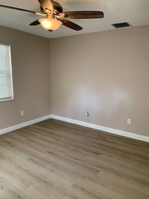 Building Photo - 2 bedroom garden apartment  St Petersburg