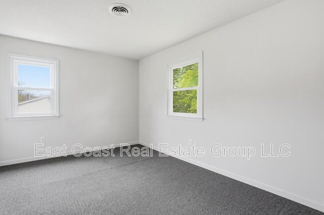 Building Photo - 115 Evans Run Dr