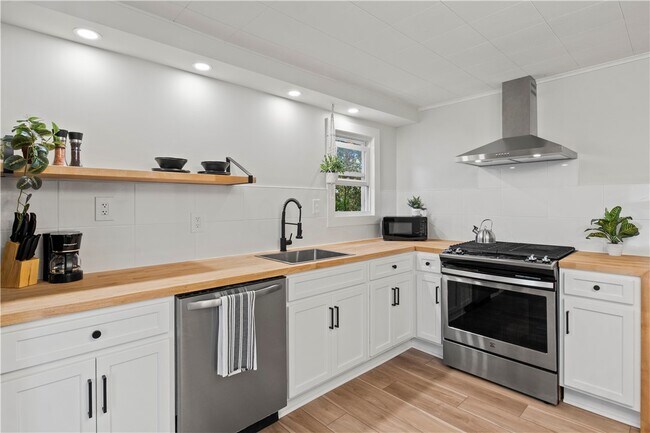 Building Photo - 95 Beaufort St