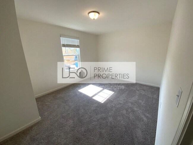 Building Photo - 976 Feldman Chase