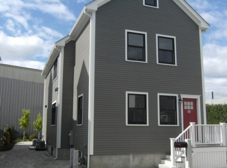 Building Photo - 36 Horace St