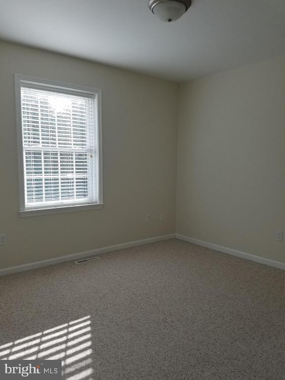 Building Photo - 2615 Farmstead Way