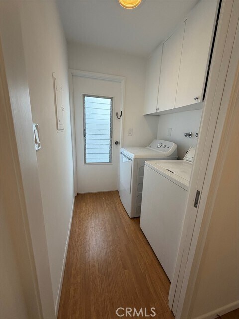 Building Photo - 321 Coral Ave