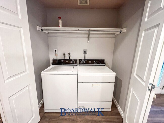 Building Photo - 11644 Brisbane Dr