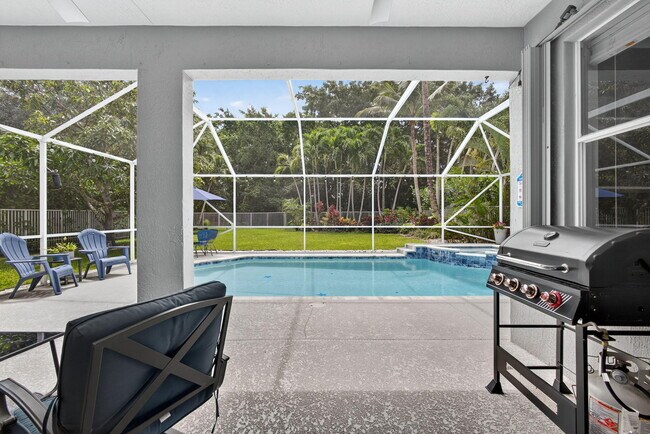 Building Photo - 3738 Old Lighthouse Cir